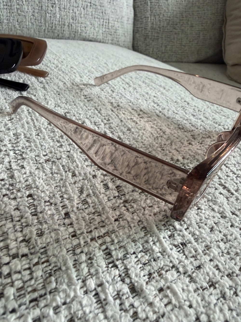 Classic Rectangular Sunglasses - Picture 3 of 3